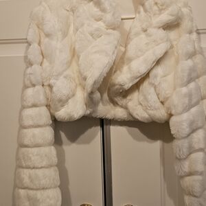 Source Unknown Ivory Faux Fur Cropped Teddy Jacket